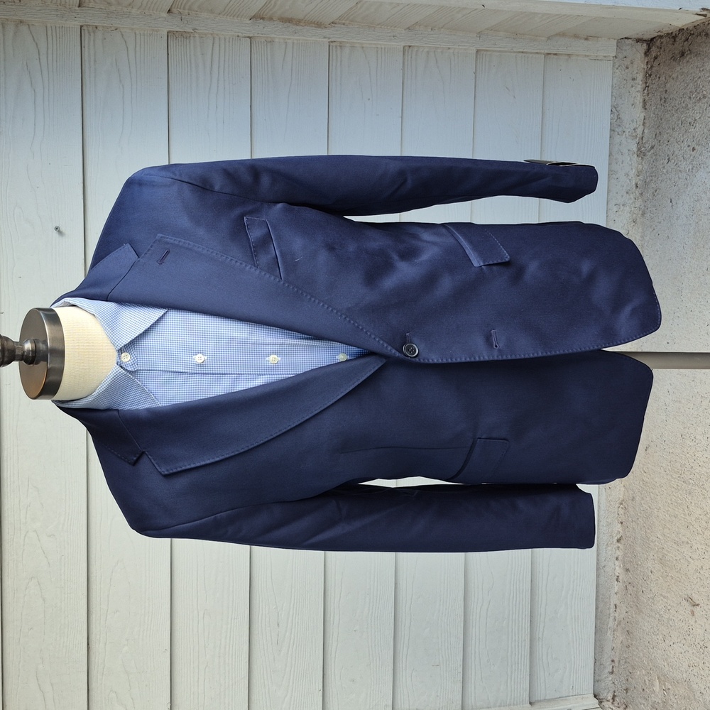 BANANA REPUBLIC Tailored Fit Dark Navy Blue Solid Sz 42 S Mens Sport Coat NEW